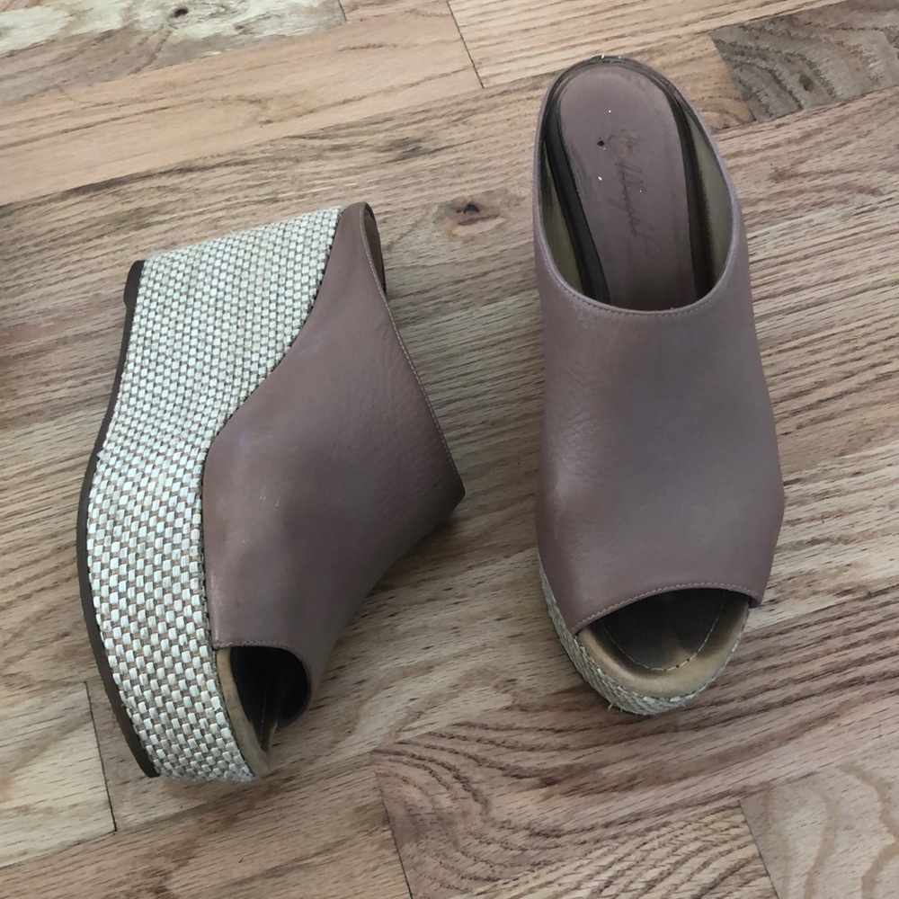 Anthropologie Miss Albright Specialty Heeled Platform Sandals in Mauve Leather